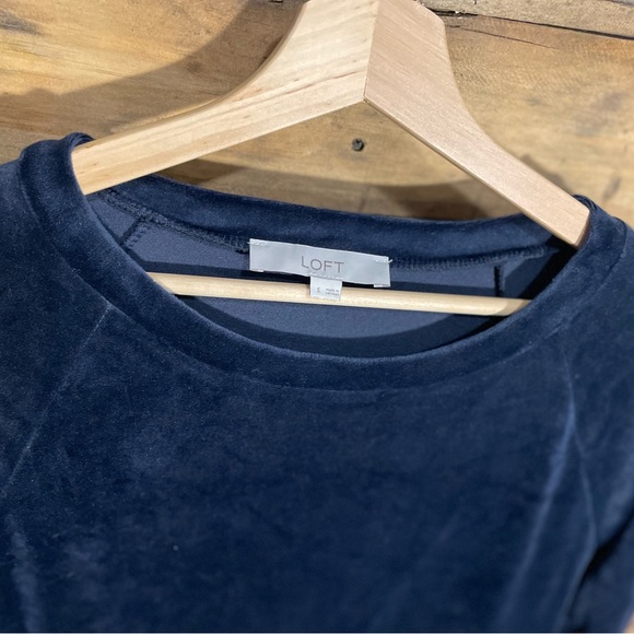 Ann Taylor Loft set of two Long Sleeves - Picture 4 of 10